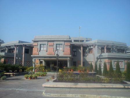Indian Institute of Management Lucknow Gallery Photo 1 